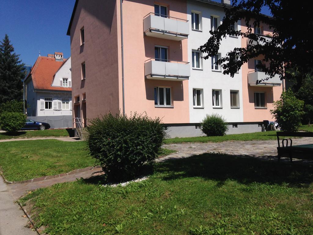 Apartamento Am Loewenpark Melk Exterior foto