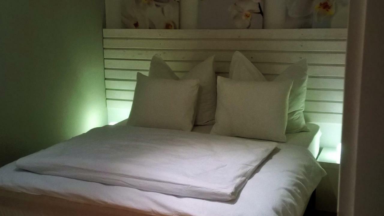 Apartamento Am Loewenpark Melk Exterior foto