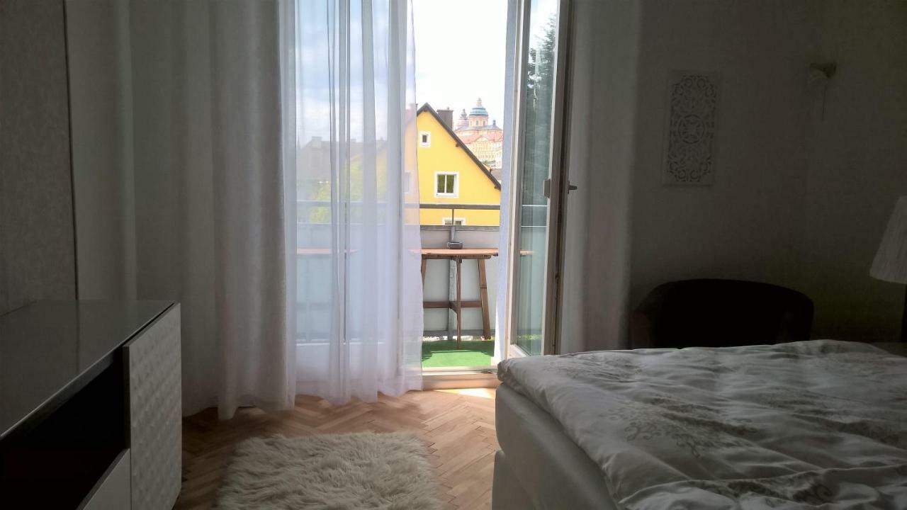 Apartamento Am Loewenpark Melk Exterior foto
